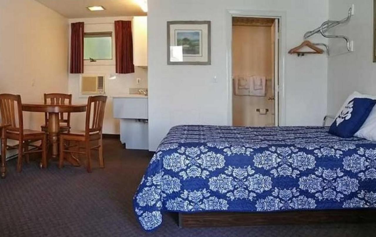 Carriage House Motel Cottages & Suites Wells Eksteriør bilde